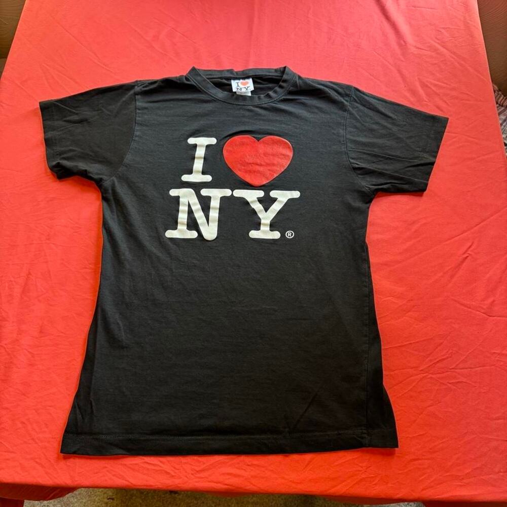 Matrix black I ❤️ NY T-shirt with white text and red heart, size M